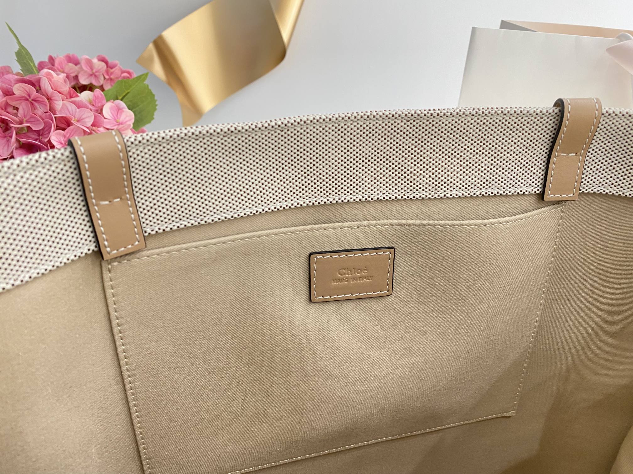 Chloe Large Woody Tote Bag In Linen 